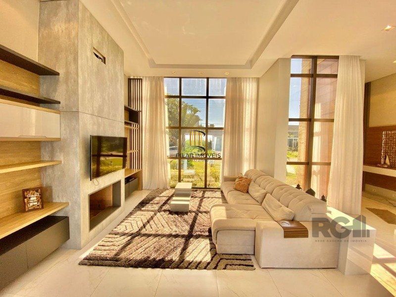 Casa de Condomínio 3 dormitórios no bairro Dubai