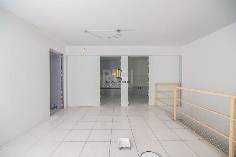 Loja para Venda - 246.18m², 0 dormitórios, 2 vagas - Independência