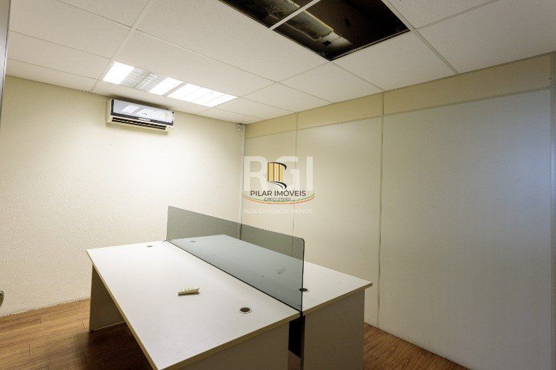 Predio para Venda - 1024m², 0 dormitórios, 9 vagas - São João