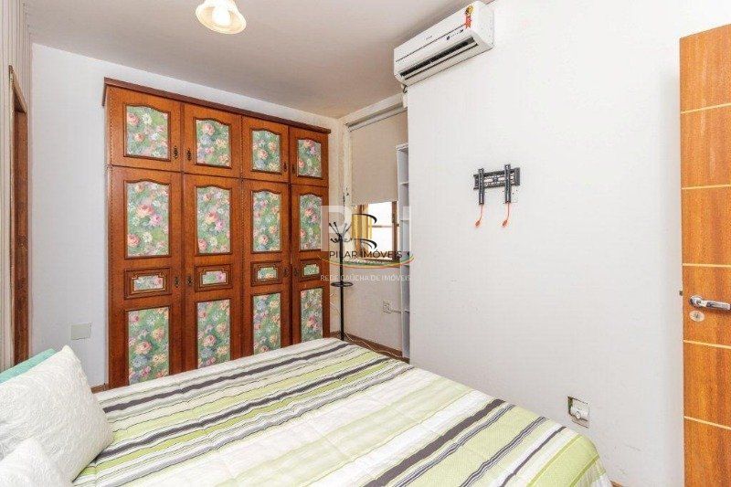 Casa para Venda - 490m², 3 dormitórios, sendo 1 suites, Floresta