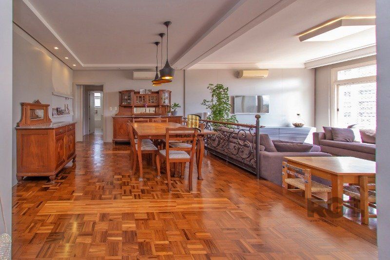 Apartamento 3 dormitórios no bairro Moinhos de Vento