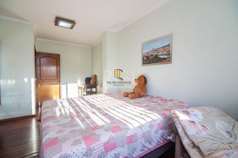 Casa 3 dormitórios no bairro Nonoai