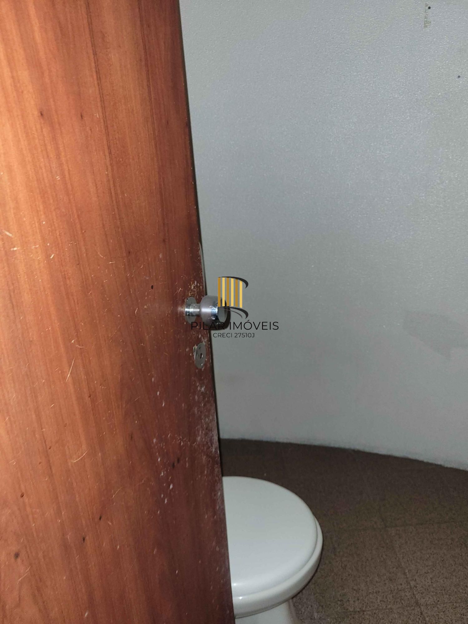 🏢 Conjunto de Salas Comerciais na barros cassal esquina Farrapos