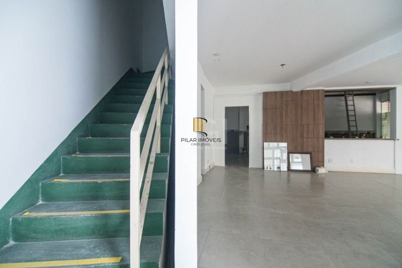 Loja para Venda - 246.18m², 0 dormitórios, 2 vagas - Independência