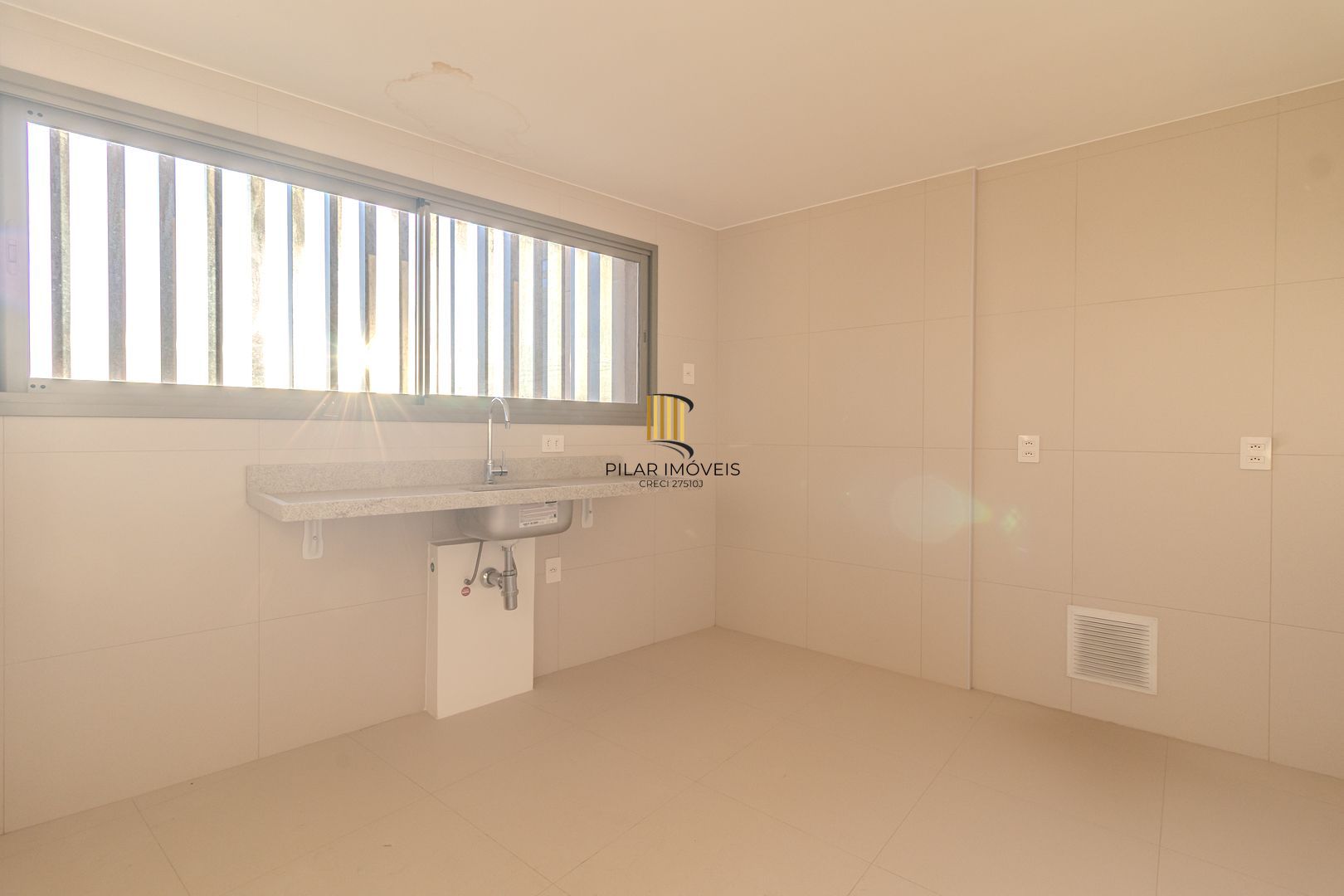 Apartamento 3 dormitórios no bairro Praia de Belas