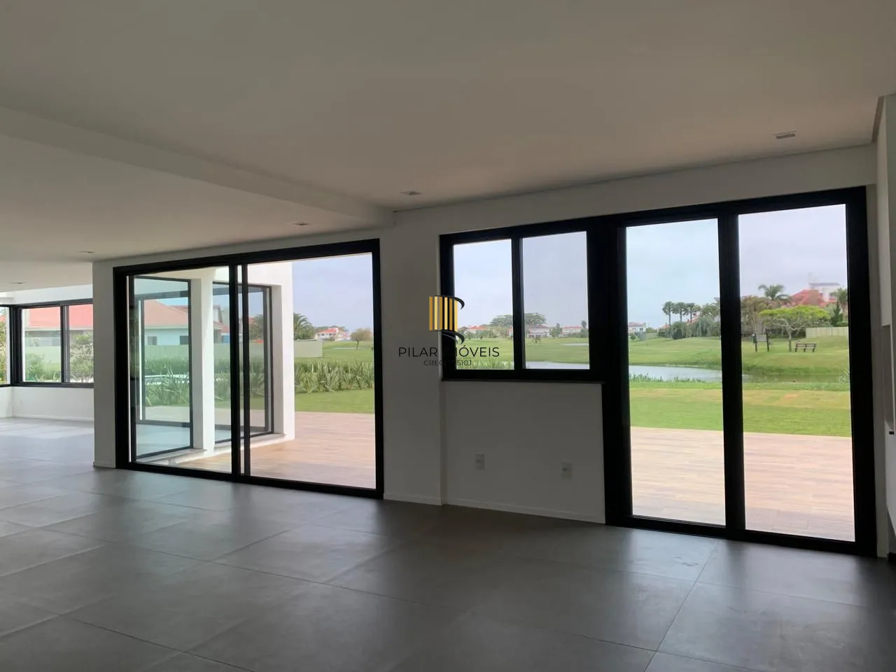 🏡 CASA DE ALTO PADRÃO NO CONDOMÍNIO GREEN VILLAGE – Xangrila/RS