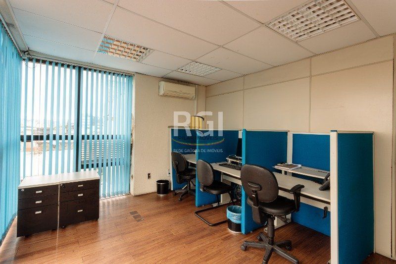 Predio para Venda - 1024m², 0 dormitórios, 9 vagas - São João
