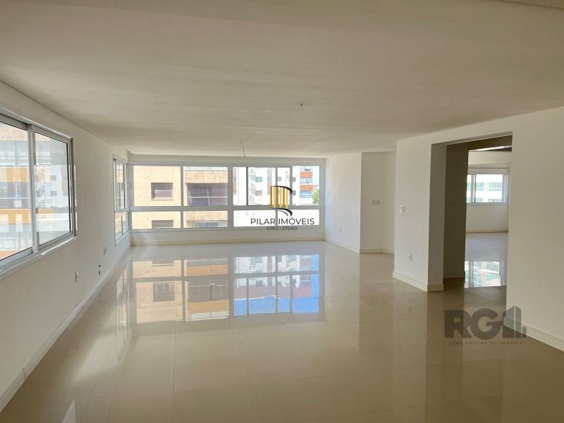 Apartamento para Venda - 300m², 6 dormitórios, sendo 5 suites, 4 vagas - Centro