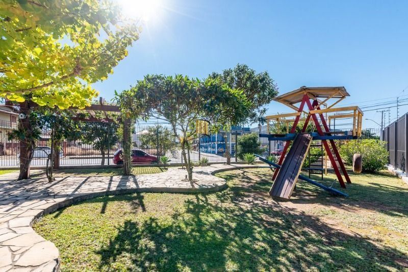 Apartamento para Venda - 73.94m², 3 dormitórios, sendo 1 suites, 1 vaga - Centro