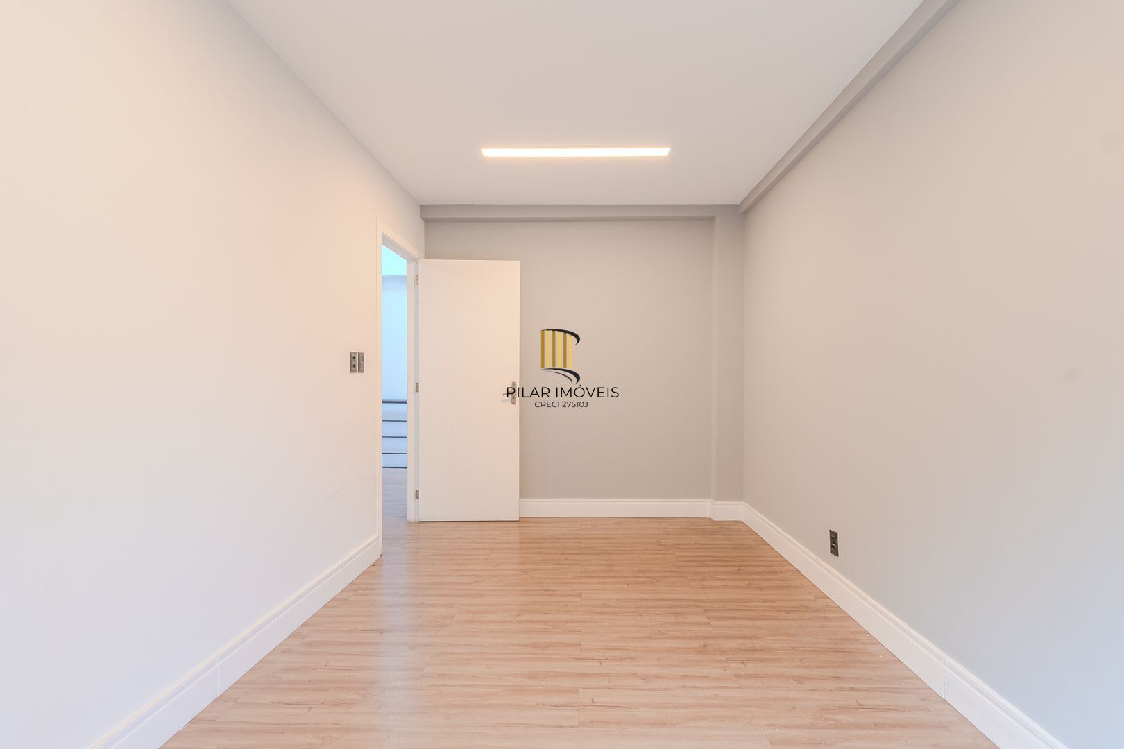 Loja para Venda - 650m², 0 dormitórios, 16 vagas - Floresta