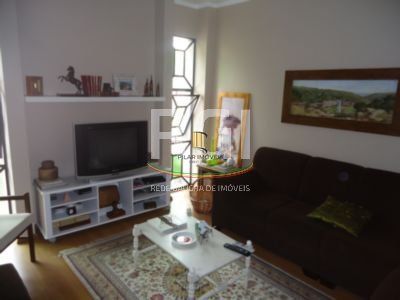Casa para Venda - 330m², 4 dormitórios, 2 vagas - Glória