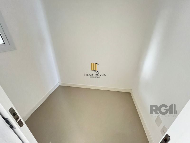 Apartamento para Venda - 300m², 6 dormitórios, sendo 5 suites, 4 vagas - Centro
