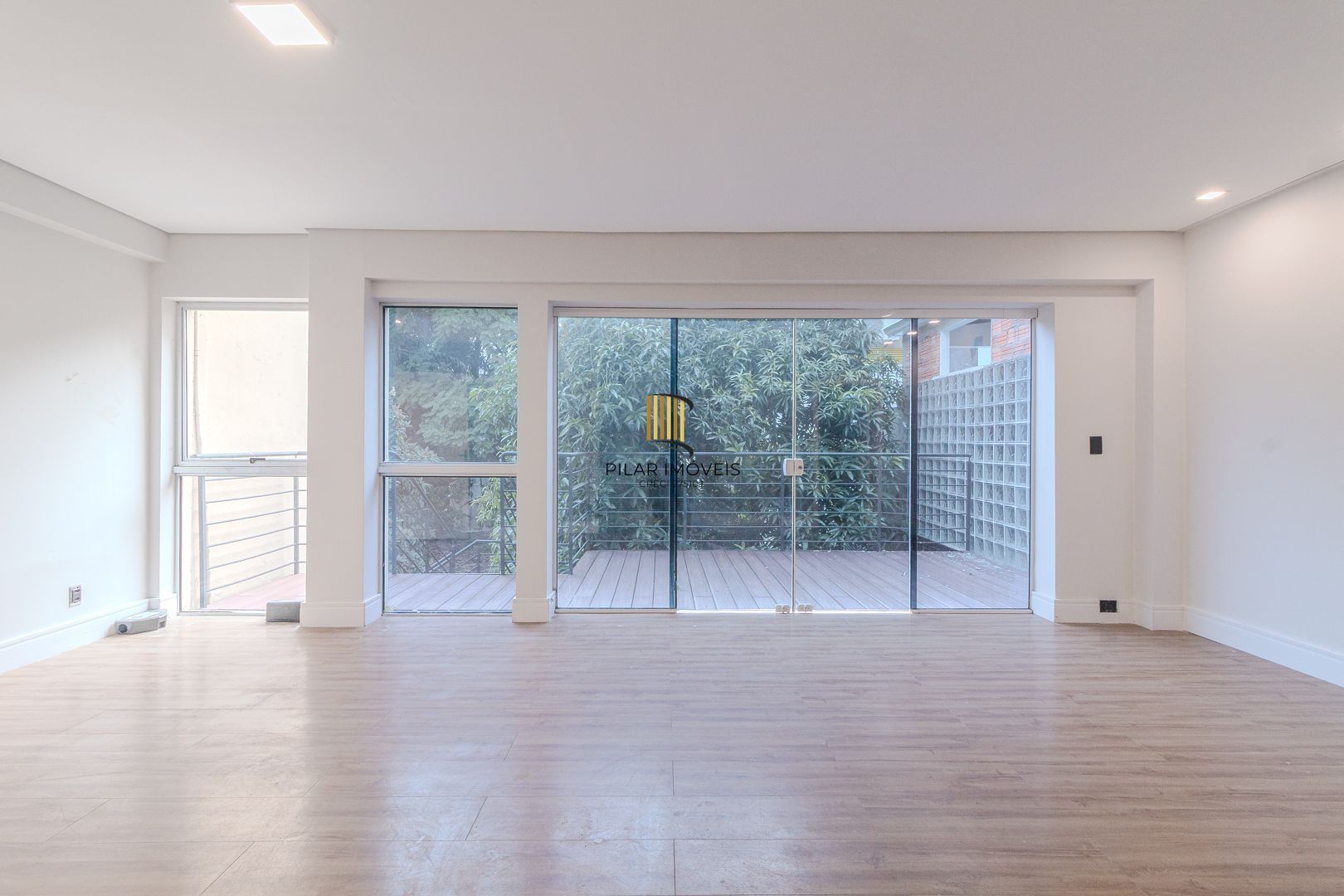 Loja para Venda - 650m², 0 dormitórios, 16 vagas - Floresta