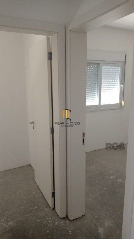 Apartamento para Venda - 73.94m², 3 dormitórios, sendo 1 suites, 1 vaga - Centro