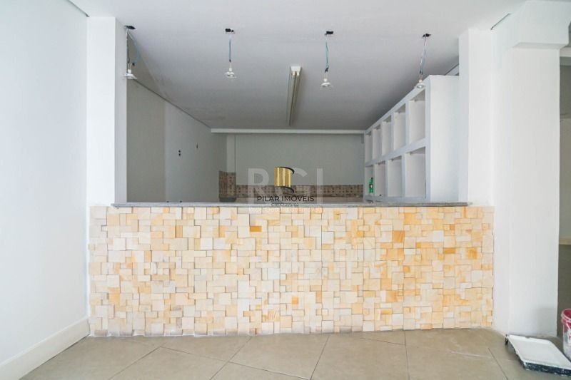 Loja para Venda - 246.18m², 0 dormitórios, 2 vagas - Independência