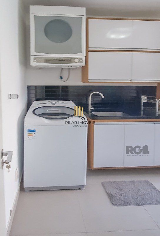 Casa 4 dormitórios no bairro Auxiliadora