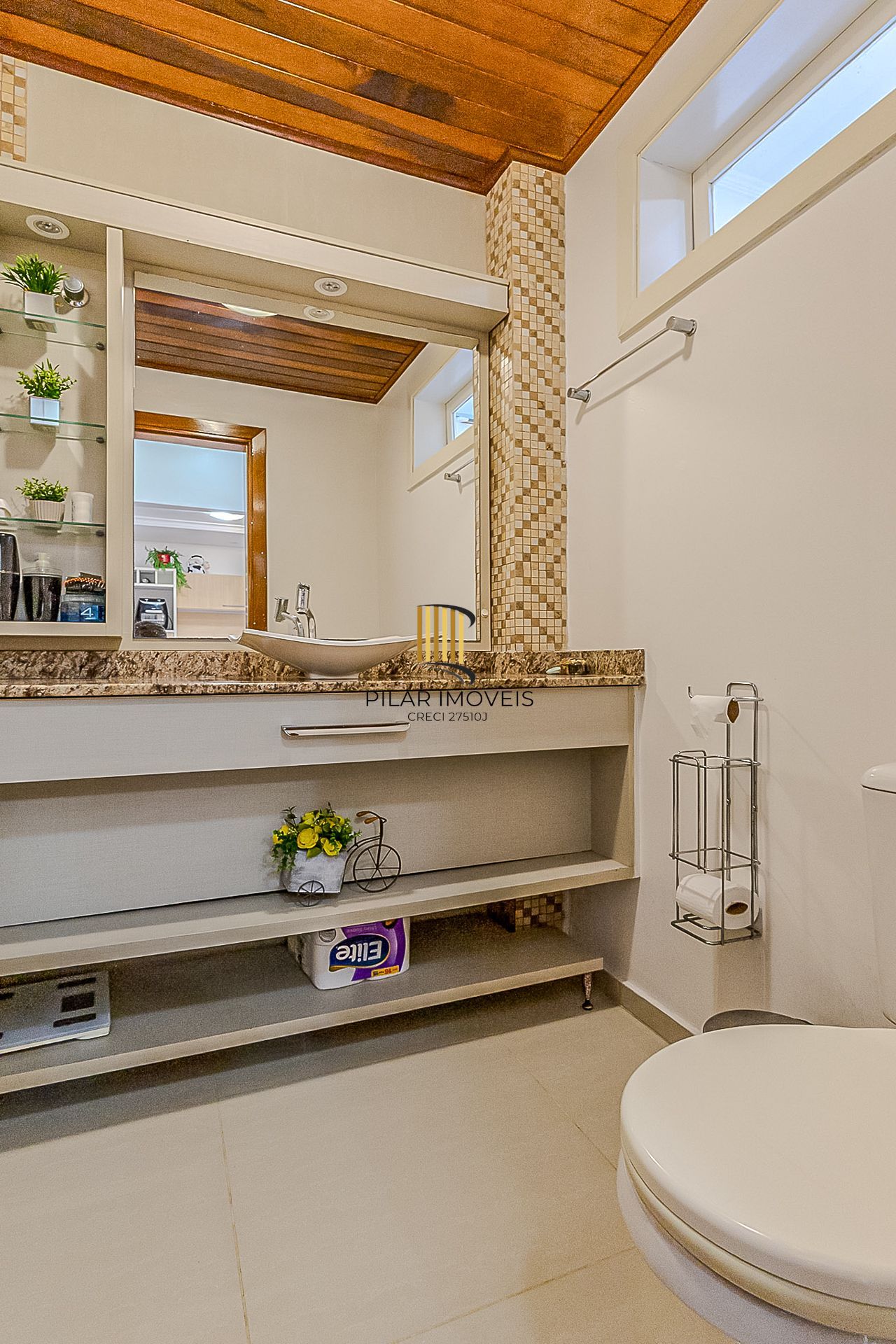 🏡 Sobrado à Venda – Rua Centaurus 144