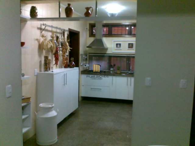 Casa para Venda - 350m², 3 dormitórios, sendo 1 suites, 2 vagas - São João