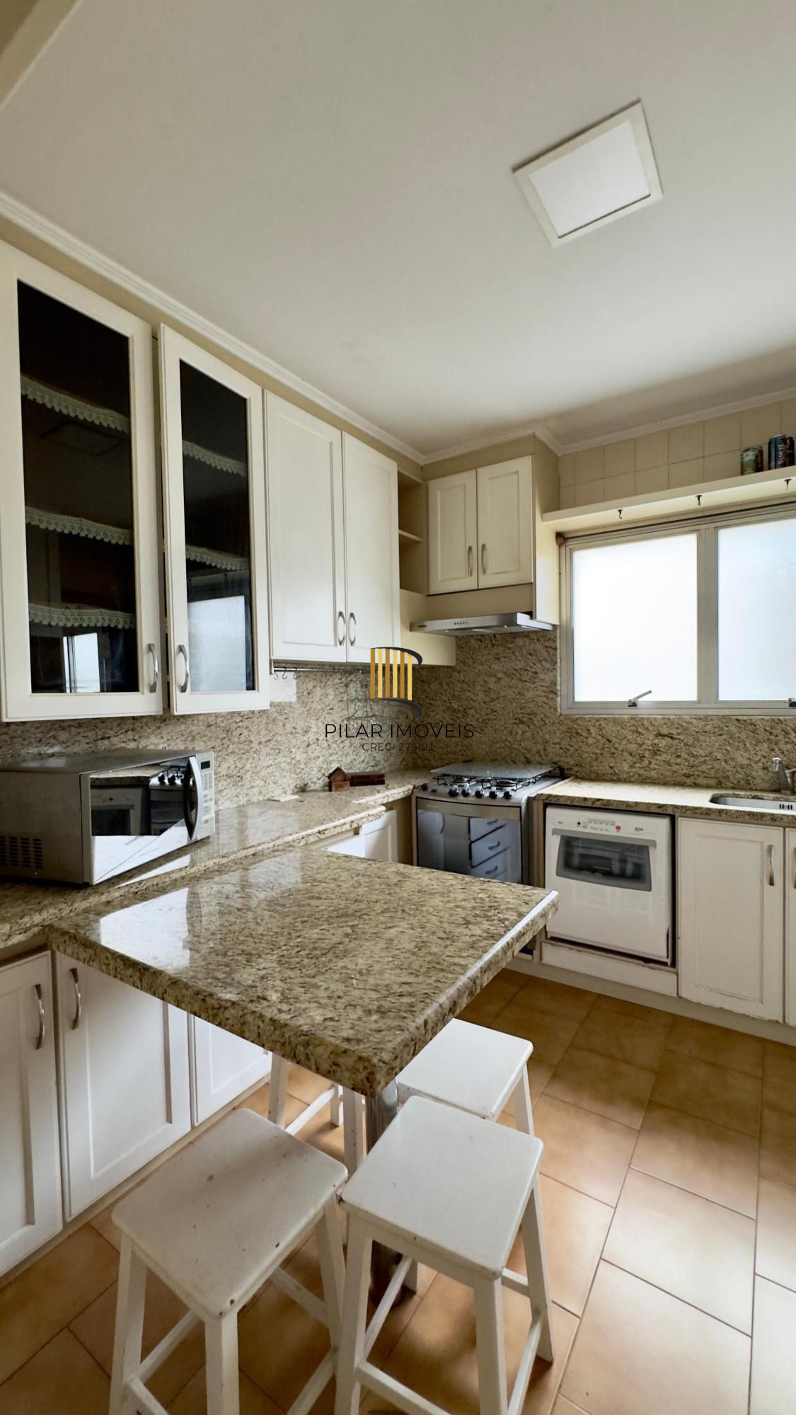 Baixou para vender de R$ 1.300.000,00 por R$1.080.000,00 . Confira 📍 Rua Corcovado – Auxiliadora | Porto Alegre