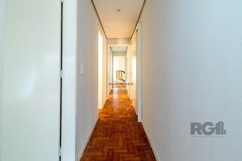 Casa 5 dormitórios no bairro Boa Vista