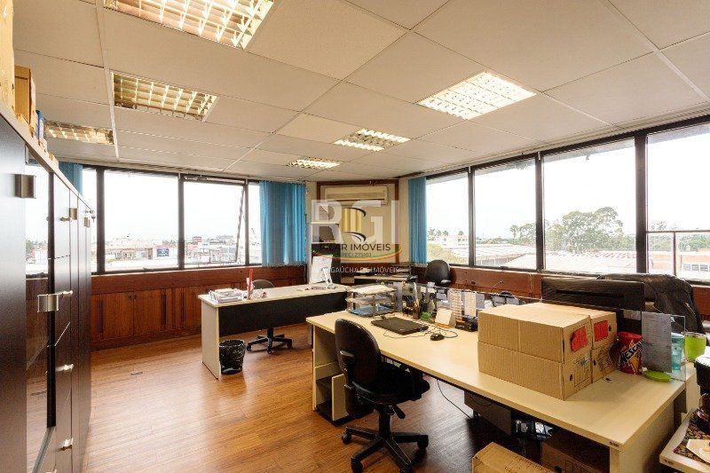 Predio para Venda - 1024m², 0 dormitórios, 9 vagas - São João