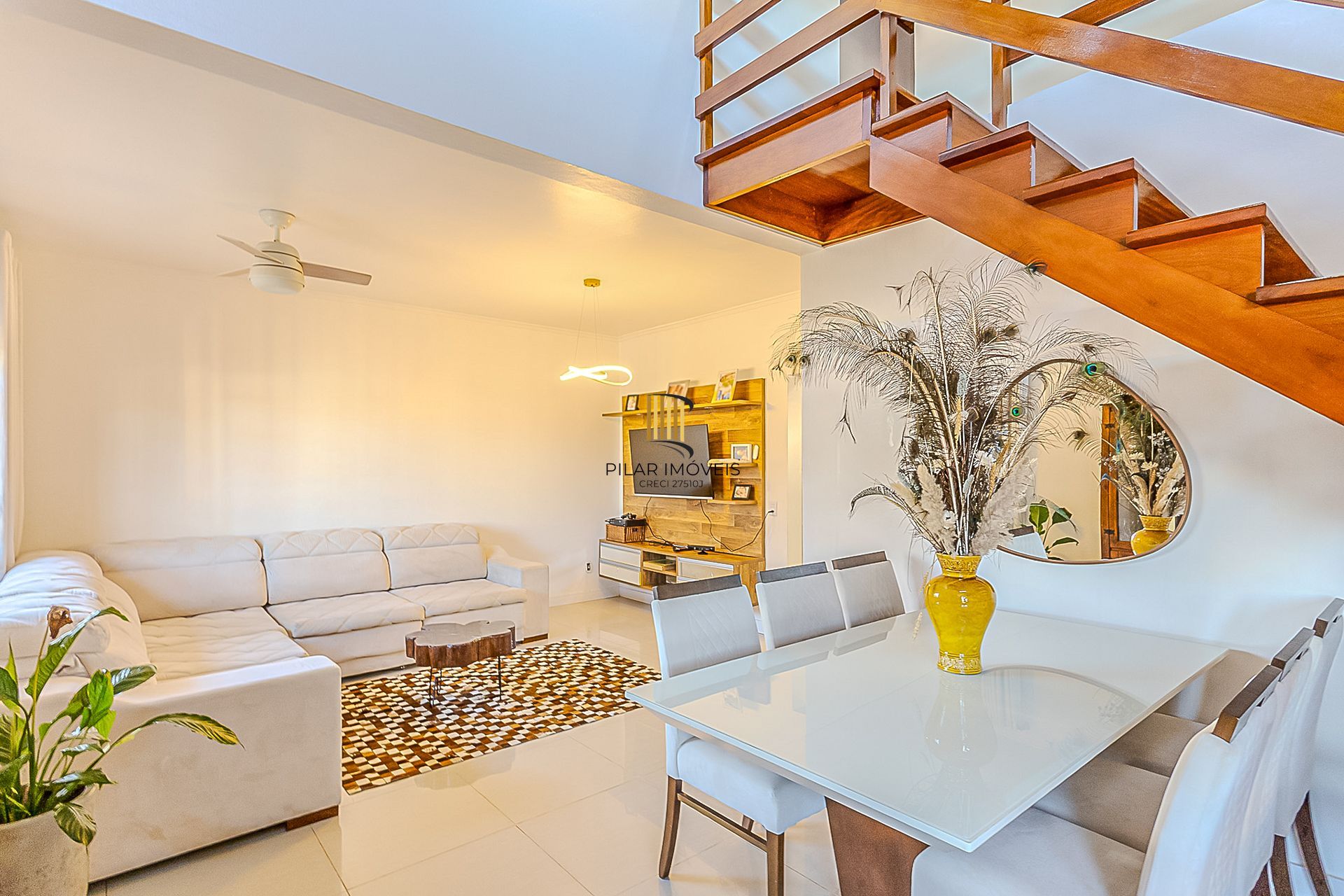 🏡 Sobrado à Venda – Rua Centaurus 144