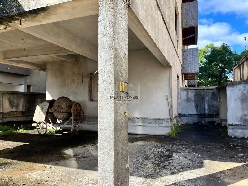 Predio para Venda - 1000m², 3 dormitórios, sendo 1 suites, São João