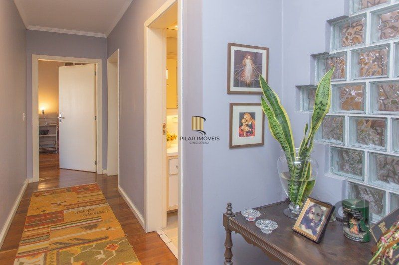 Casa 4 dormitórios no bairro Auxiliadora