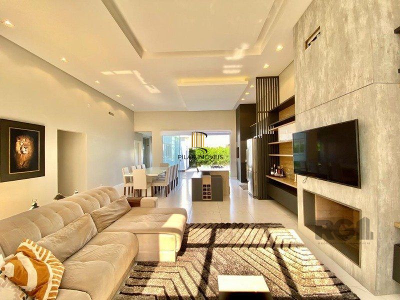 Casa de Condomínio 3 dormitórios no bairro Dubai
