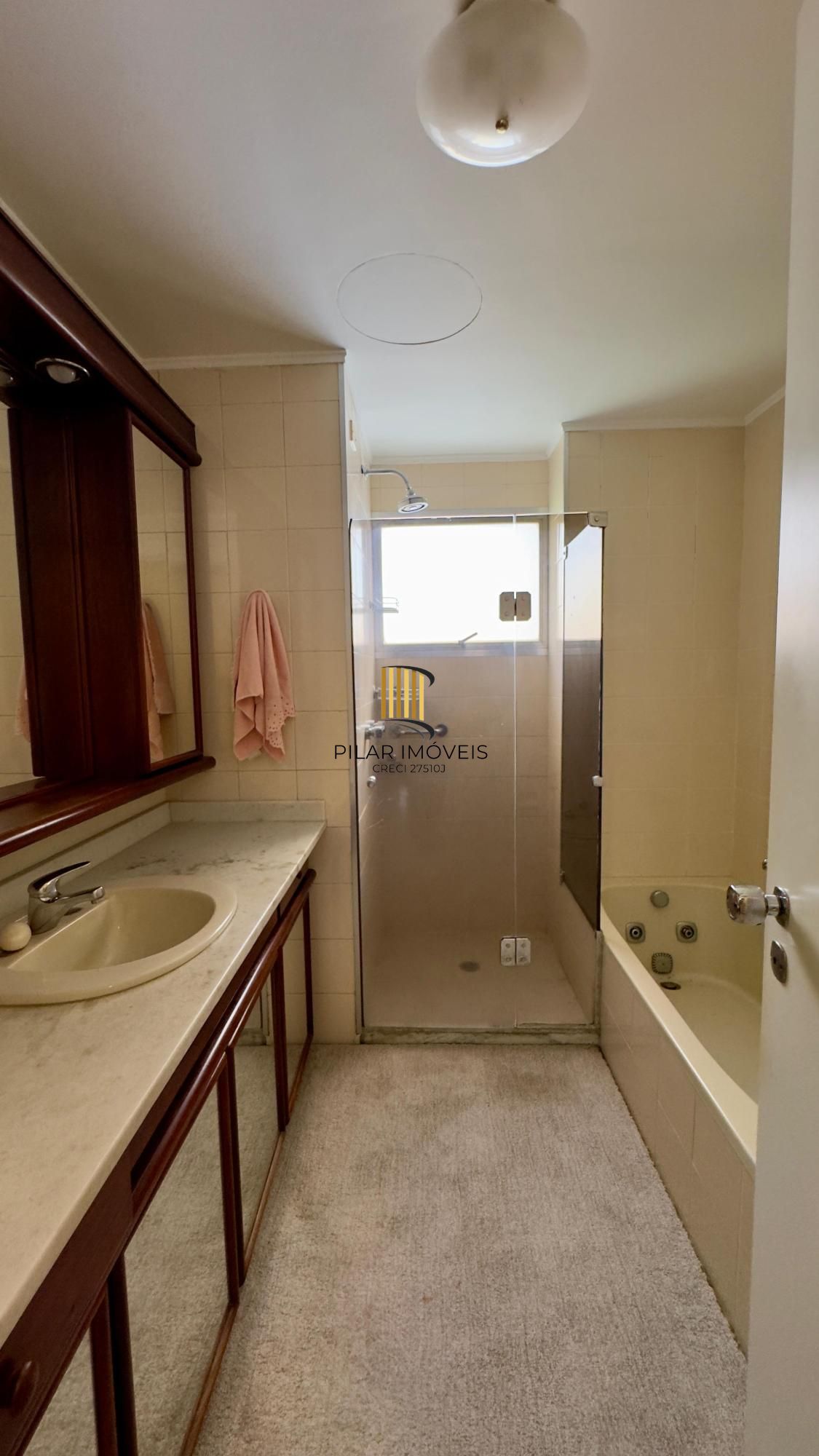 Baixou para vender de R$ 1.300.000,00 por R$1.080.000,00 . Confira 📍 Rua Corcovado – Auxiliadora | Porto Alegre