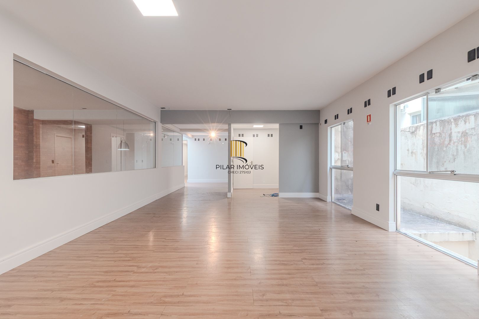 Loja para Venda - 650m², 0 dormitórios, 16 vagas - Floresta