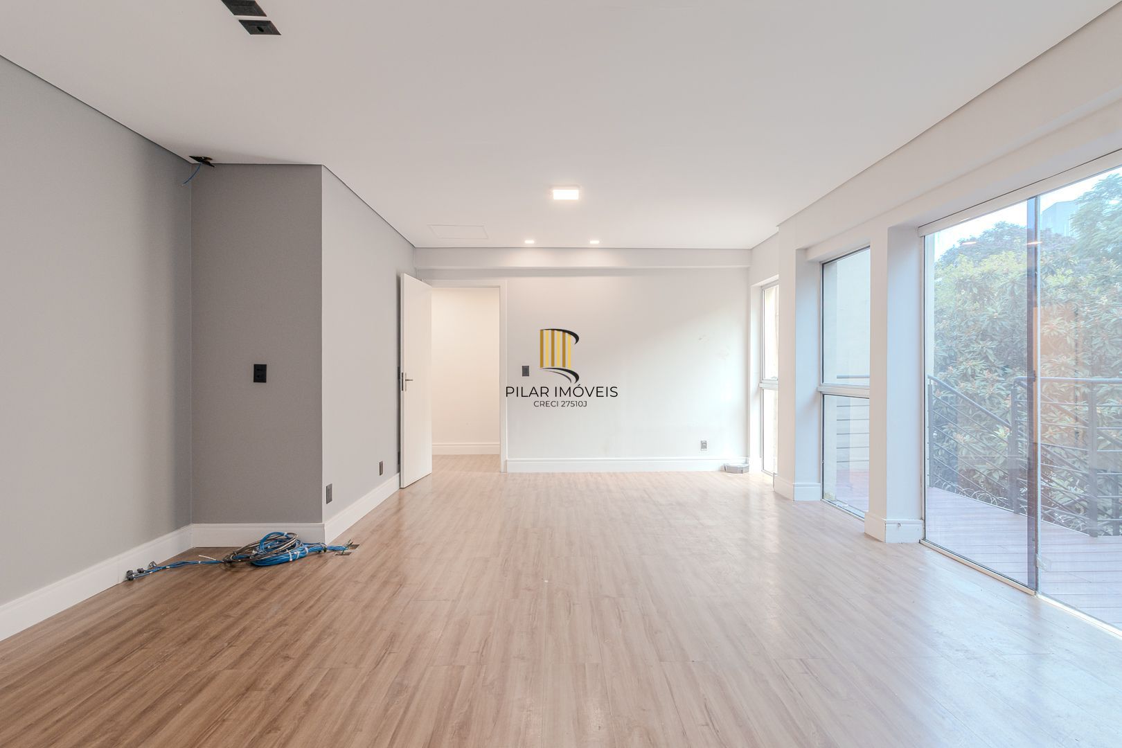 Loja para Venda - 650m², 0 dormitórios, 16 vagas - Floresta