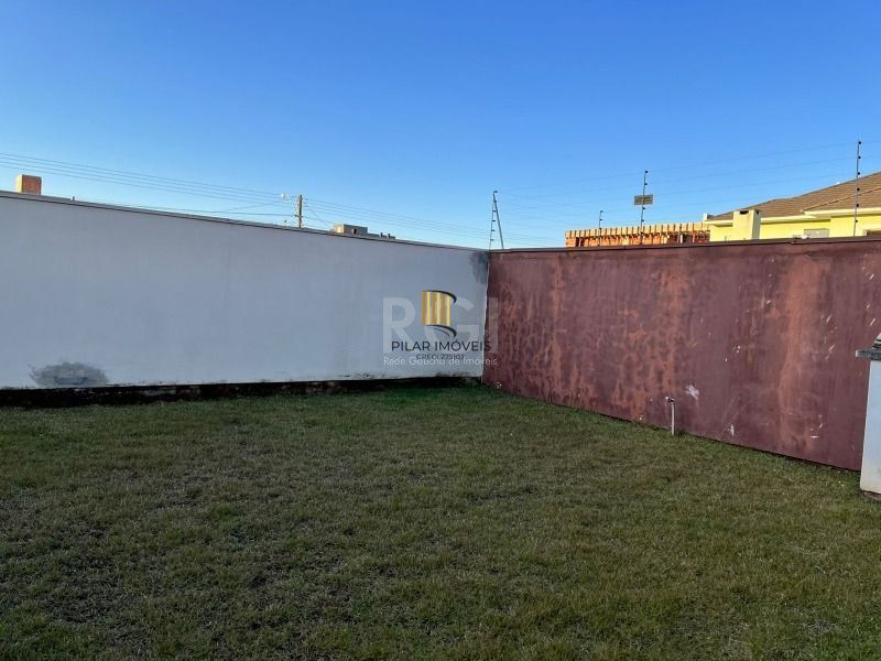 Casa para Venda - 130m², 3 dormitórios, sendo 1 suites, 2 vagas - Parque Granja Esperança