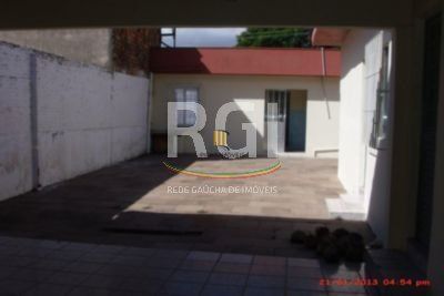 Casa para Venda - 180m², 3 dormitórios, sendo 1 suites, 3 vagas - Vila João Pessoa