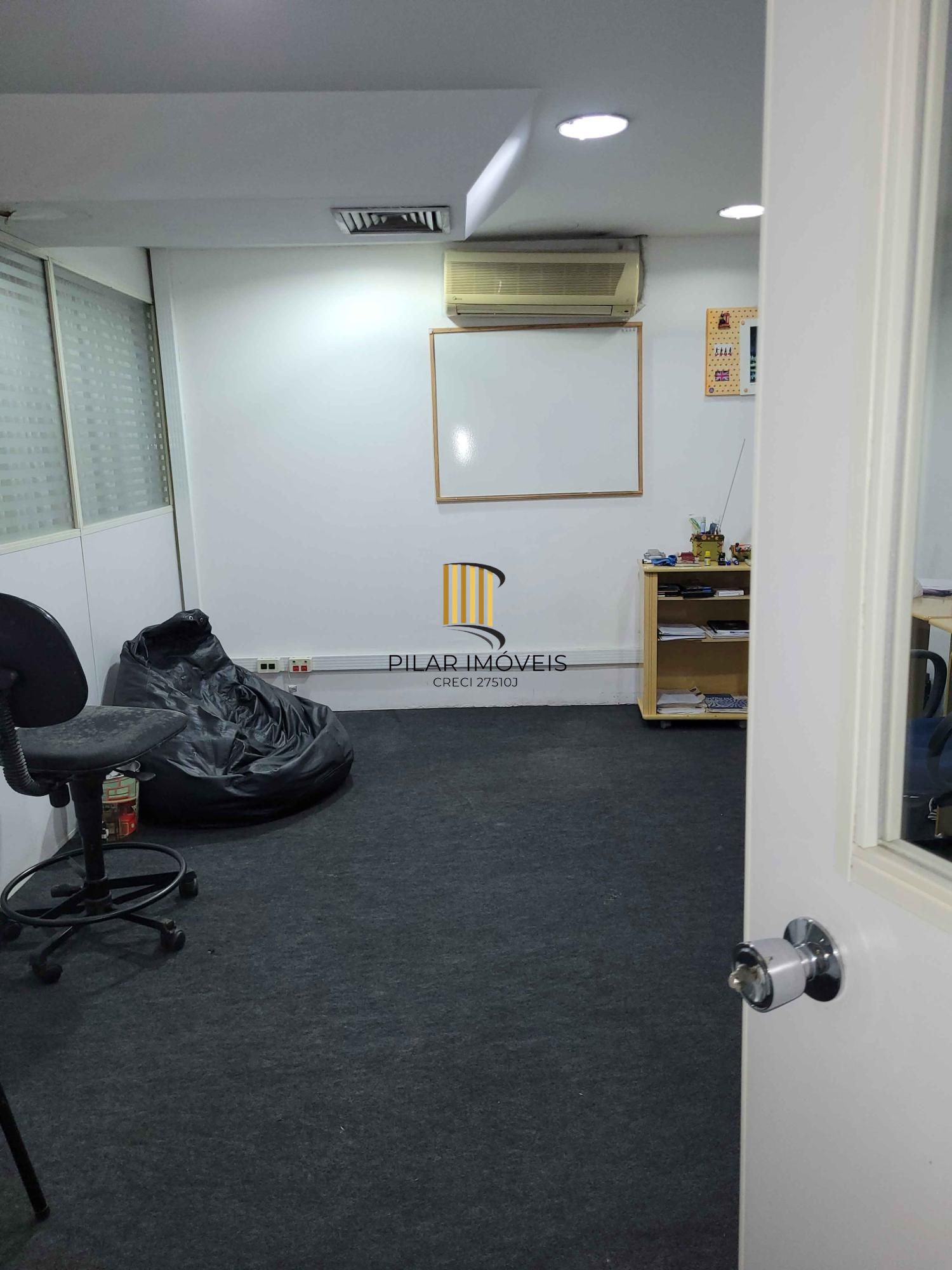 🏢 Conjunto de Salas Comerciais na barros cassal esquina Farrapos