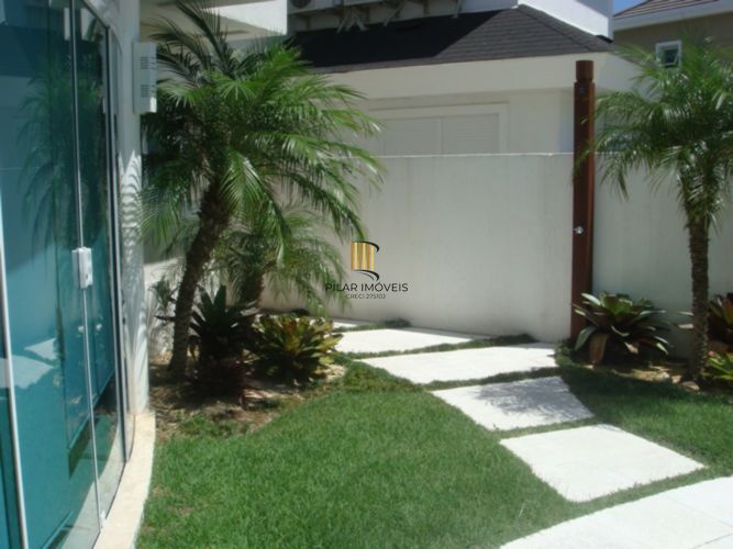 Casa para Venda - 462m², 6 dormitórios, sendo 6 suites, 3 vagas - Atlântida