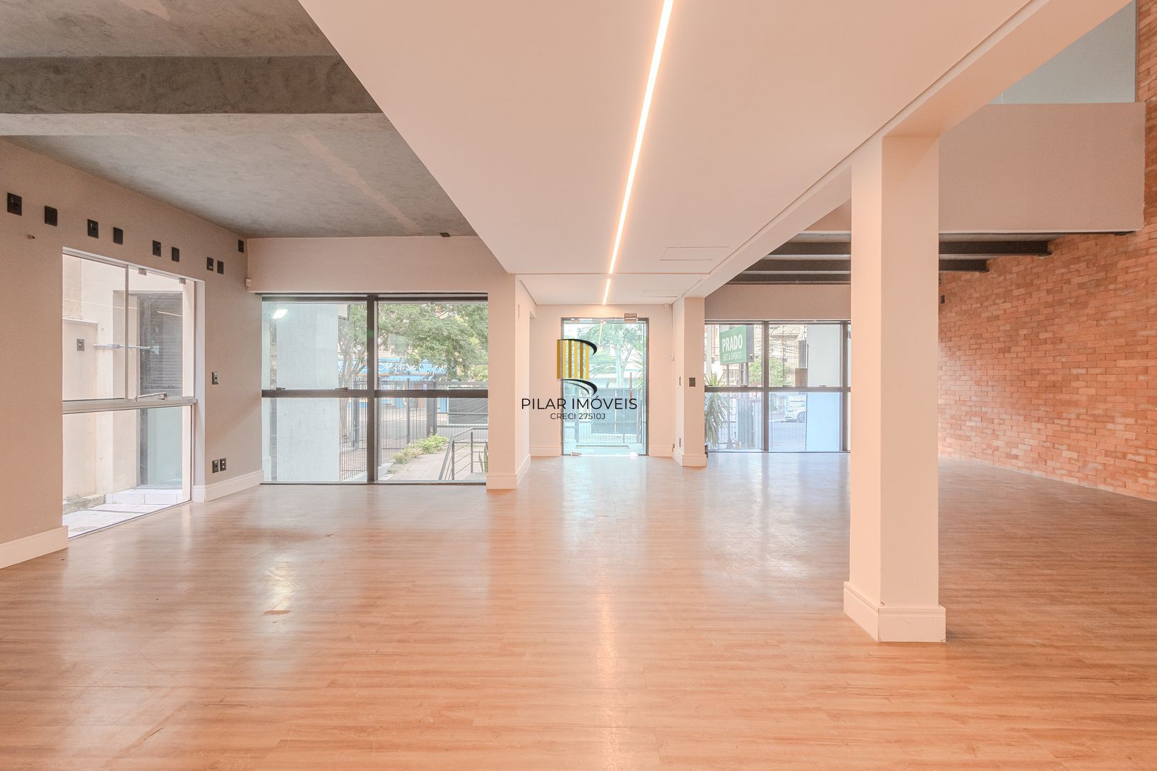 Loja para Venda - 650m², 0 dormitórios, 16 vagas - Floresta