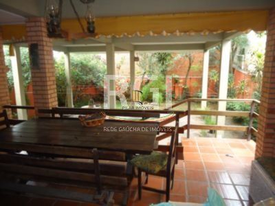 Casa para Venda - 330m², 4 dormitórios, 2 vagas - Glória