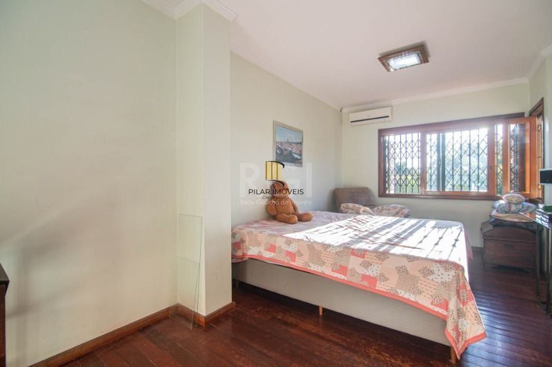Casa 3 dormitórios no bairro Nonoai