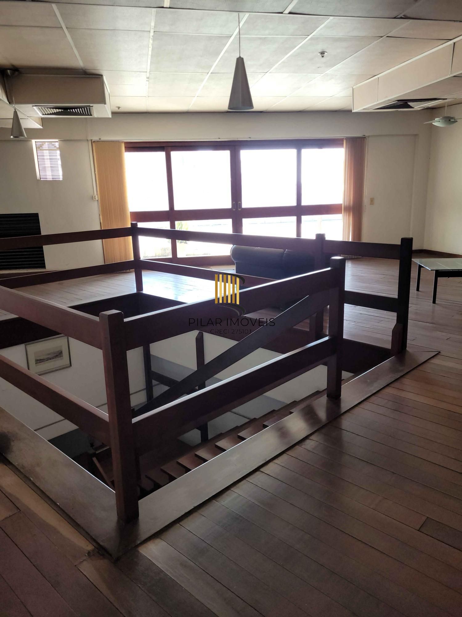 🏢 Conjunto de Salas Comerciais na barros cassal esquina Farrapos