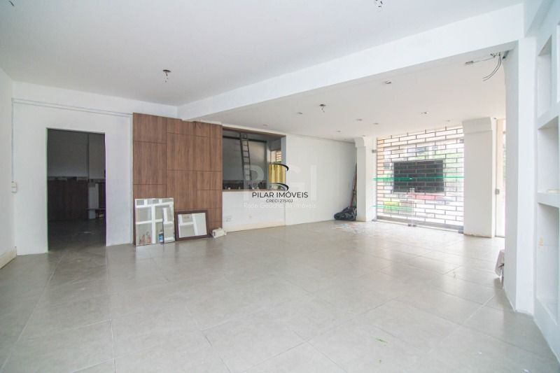 Loja para Venda - 246.18m², 0 dormitórios, 2 vagas - Independência