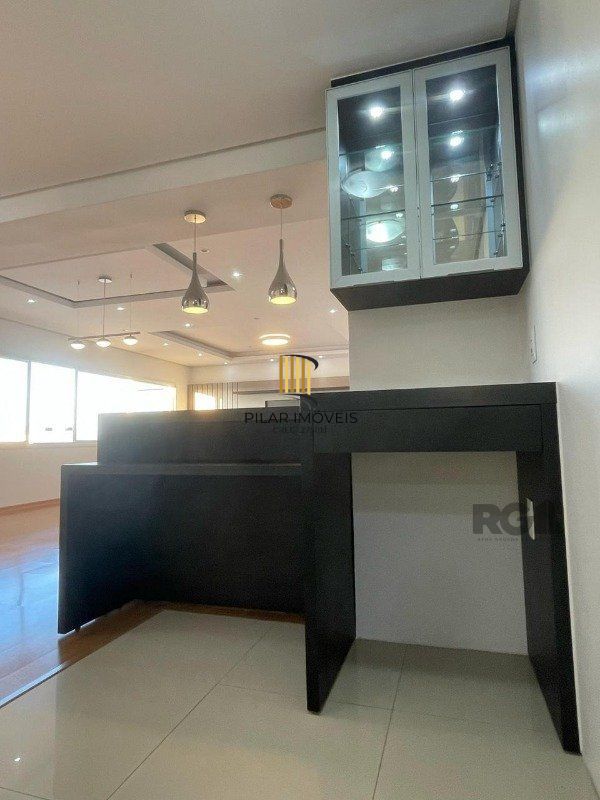 Excelente apartamento com 3 dormitórios, 2 vagas de garagem próximo ao Iguatemi