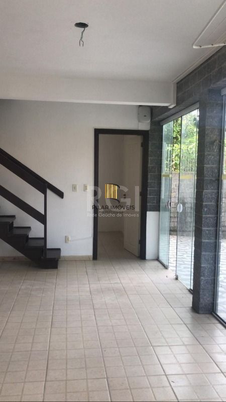 Casa para Venda - 242m², 3 dormitórios, sendo 1 suites, 3 vagas - Aberta dos Morros