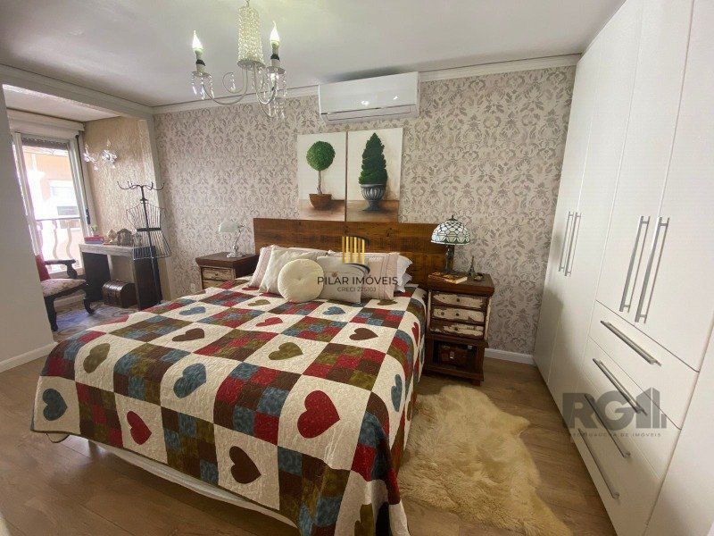 Casa em Condomínio para Comprar no bairro Pedra Redonda com 4 suítes