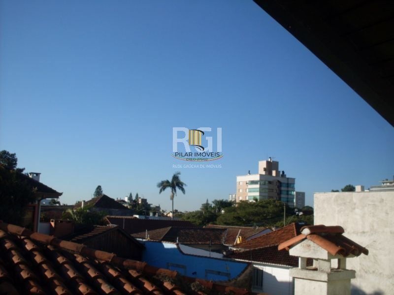 Casa para Venda - 200m², 4 dormitórios, sendo 1 suites, 4 vagas - Jardim Lindóia