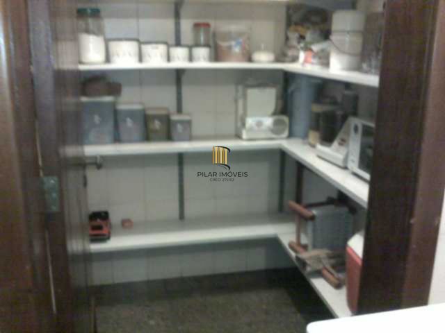 Casa para Venda - 350m², 3 dormitórios, sendo 1 suites, 2 vagas - São João