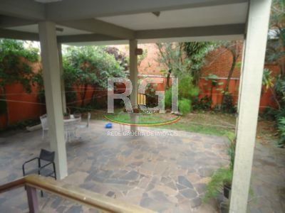 Casa para Venda - 330m², 4 dormitórios, 2 vagas - Glória