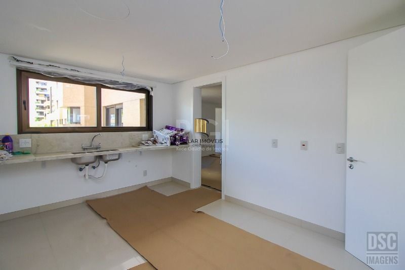 Apartamento para Venda - 303m², 4 dormitórios, sendo 4 suites, 4 vagas - Bela Vista