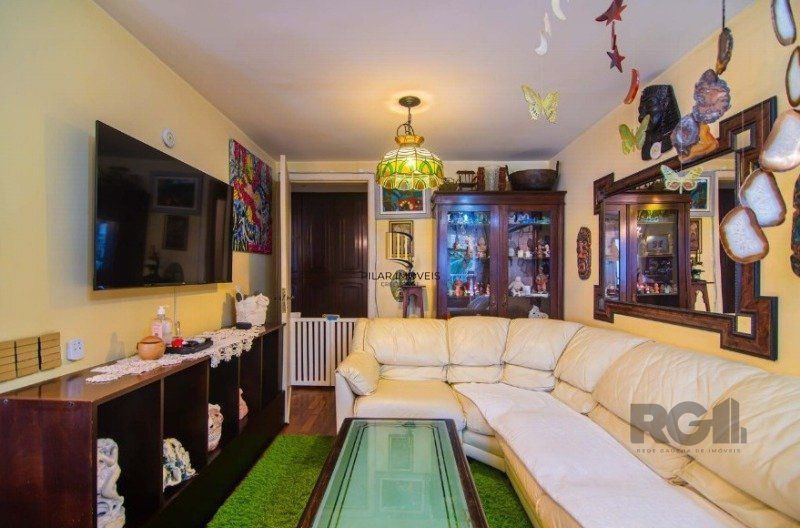 Excelente apartamento de 148m² com 3 dormitórios sendo 1 suíte e 2 vagas. 
