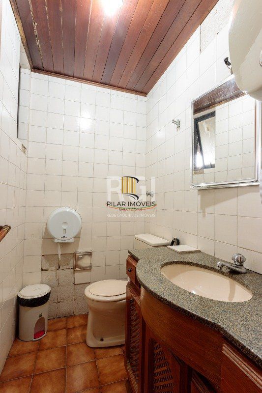 Predio para Venda - 1024m², 0 dormitórios, 9 vagas - São João